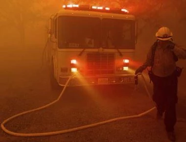 Ισπανία: Στις φλόγες «τυλίχτηκε» το περίφημο φυσικό πάρκο Ελ Εστρέχο στην Ανδαλουσία